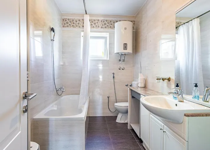 아파트 3 Bedroom Gorgeous In 스틴잔