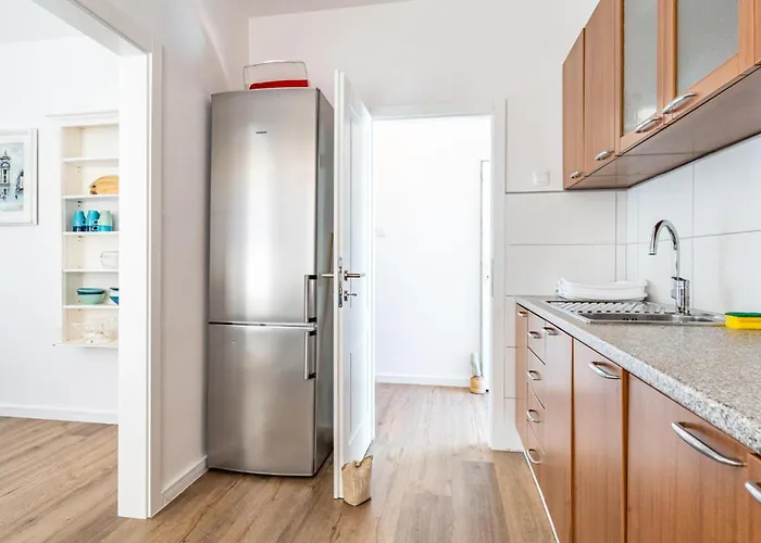 3 Bedroom Gorgeous In *