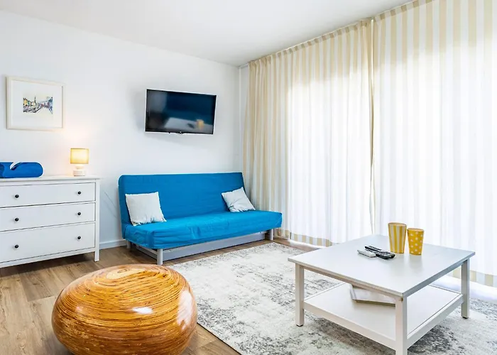 Appartement 3 Bedroom Gorgeous In *