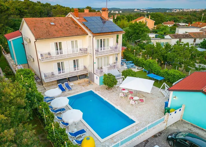 3 Bedroom Gorgeous In *