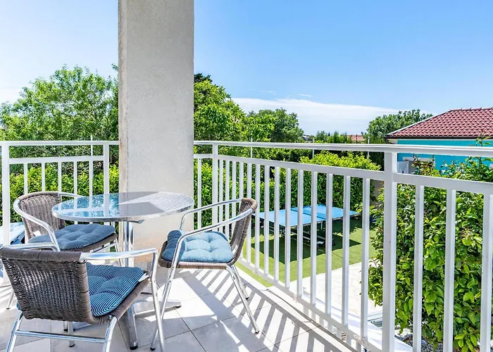 3 Bedroom Gorgeous In *