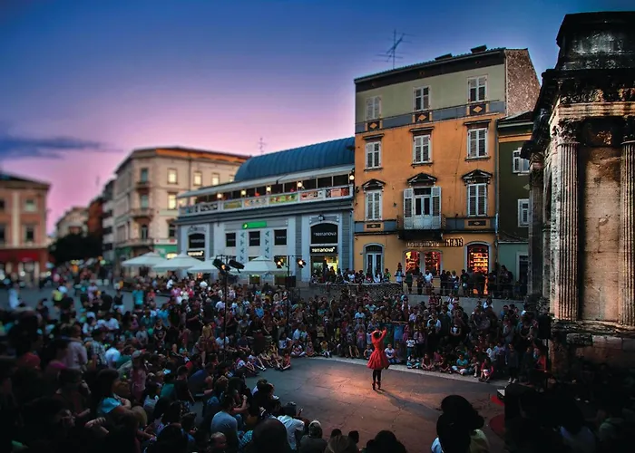 아파트 3 Bedroom Gorgeous In *