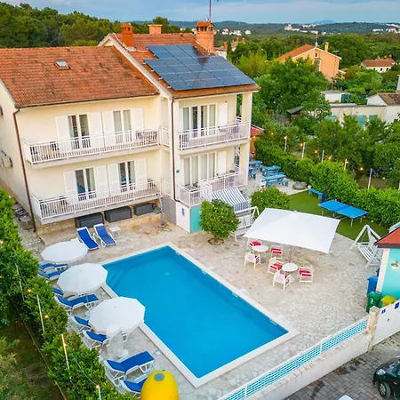 3 Bedroom Gorgeous In *